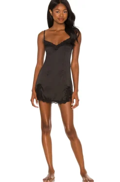 Cassandra Slip