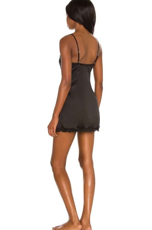 Cassandra Slip