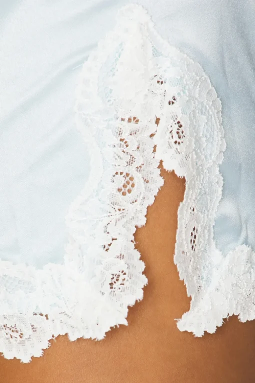 Cassandra Slip