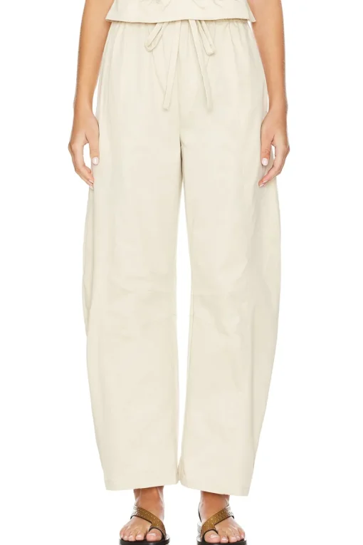 Hayley Pant