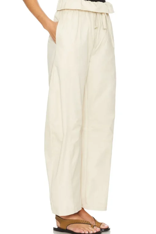 Hayley Pant