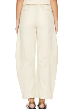 Hayley Pant