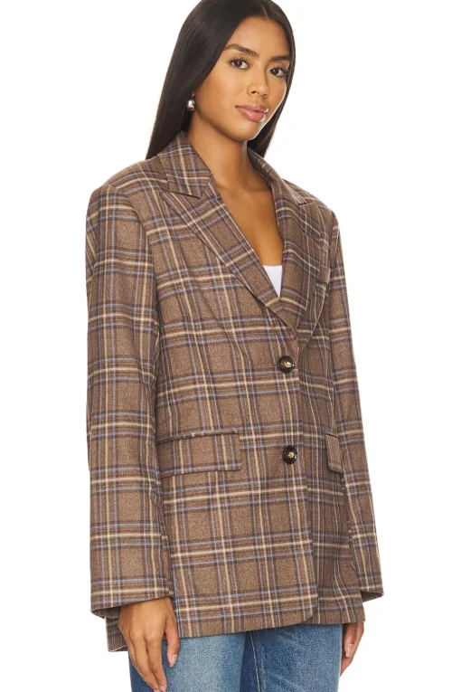 Leah Blazer