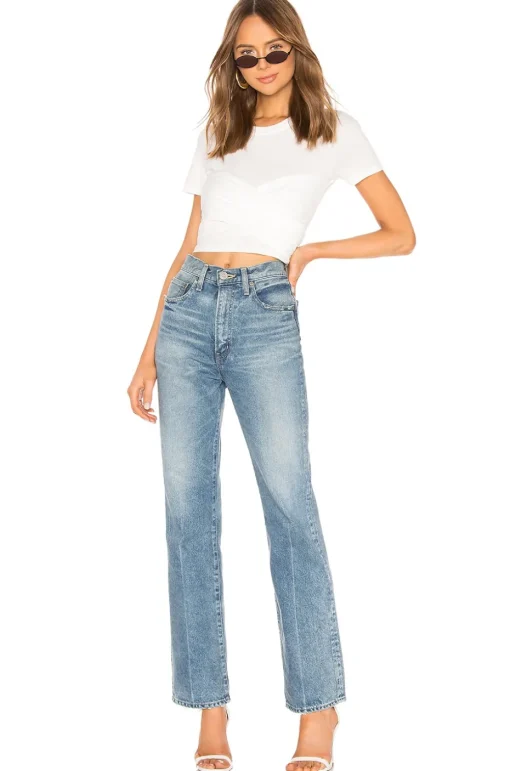 Selena Tee