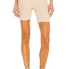 V Waist Biker Shorts